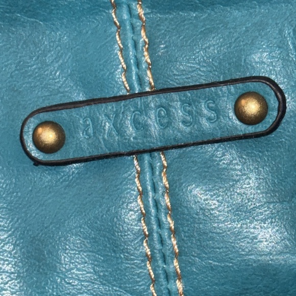 *SOLD on EBAY  by Liz Claiborne Teal Crossbody Bag w/brushed gold hardware - Picture 7 of 12